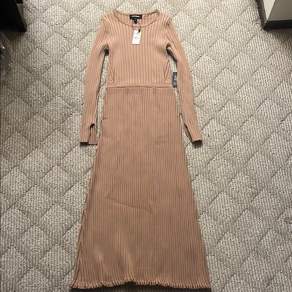 Express NWT, Elegant Tan Ribbed Maxi Sweater Dress, size small petite